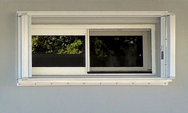 Accordion shutter company in Florida